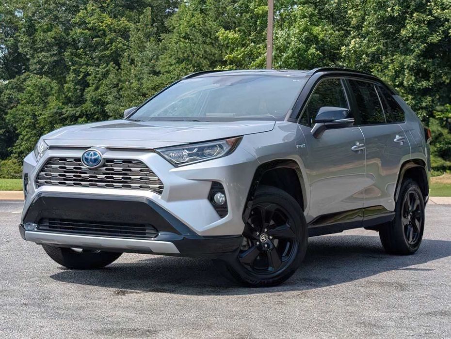 Toyota RAV4 XSE      2021