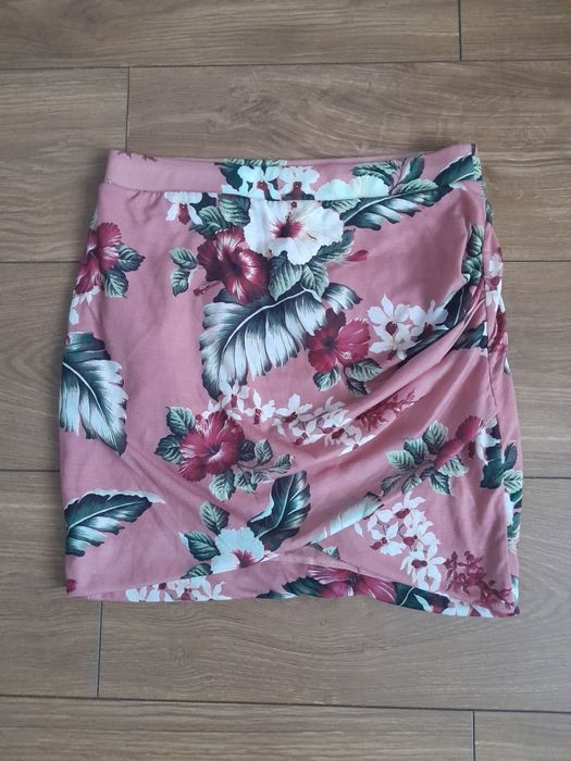 Obcisła spodniczka mini