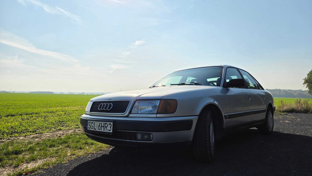 Audi 100