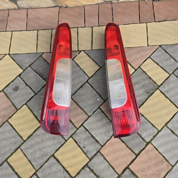 Задні ліхтарі стопи Ford C-Max