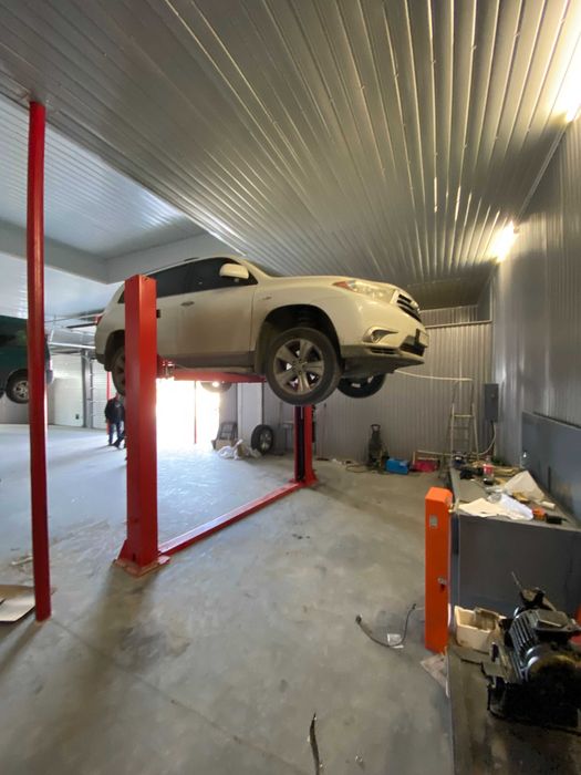 б/у двухстоичный подъемник для СТО. Готов к отгрузке.