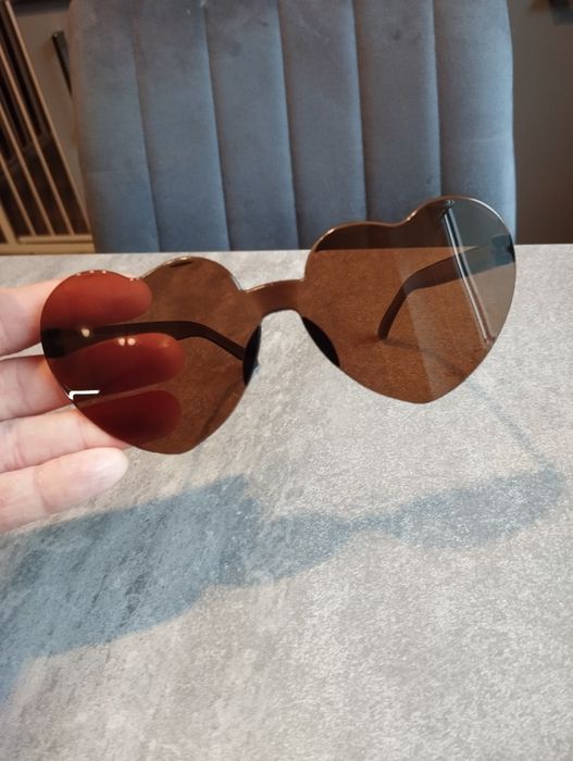 Okulary przeciwsłoneczne vintage plastikowe serca serduszka