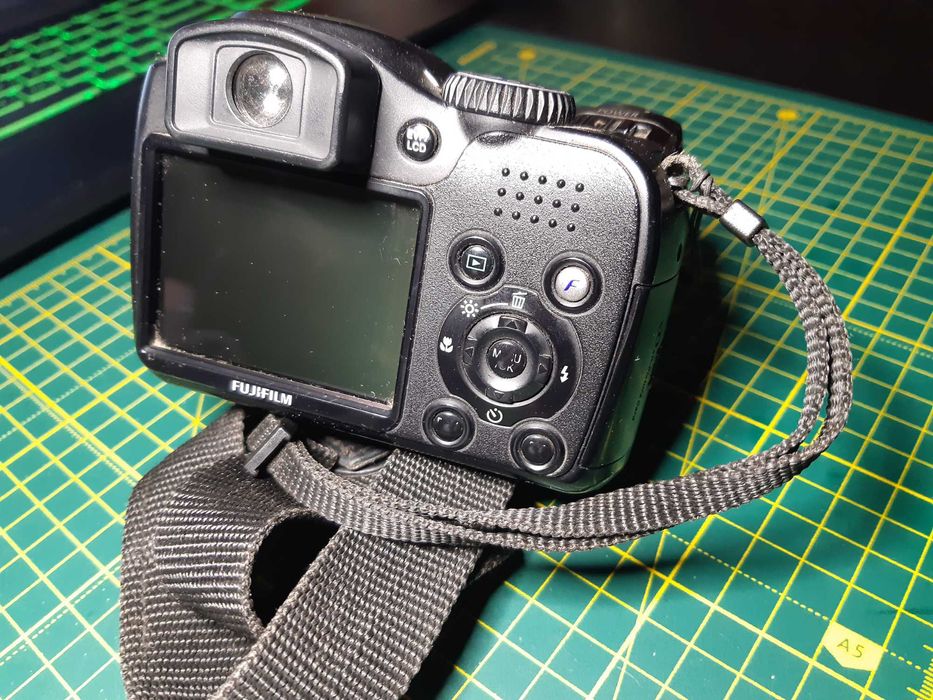Фотоапарат Fujifilm FinePix S5800