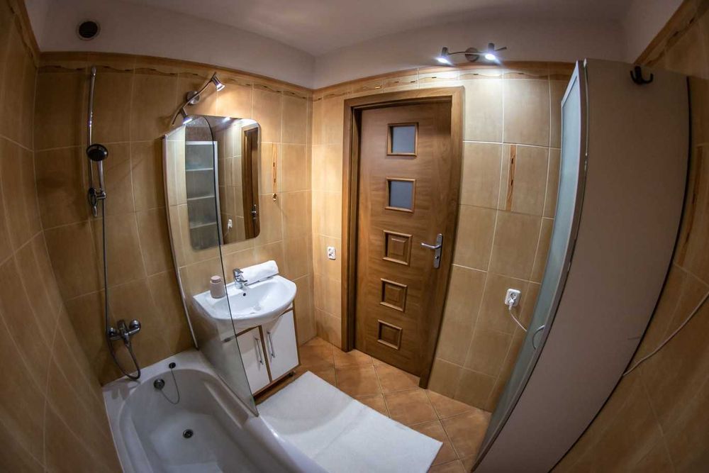 tylko STUDENTKI, piekarnik, ogrzewanie miejskie, parking.