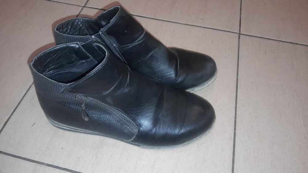 Czarne  botki damskie