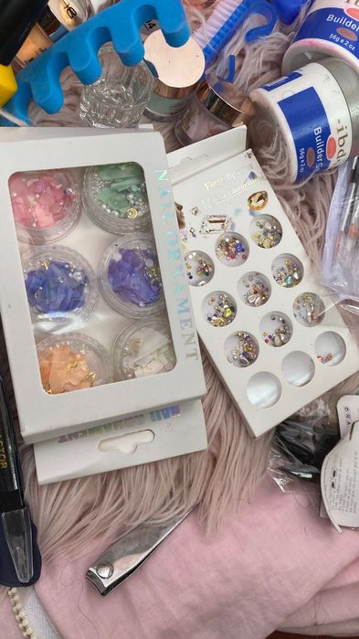 gel ,vernizes ,unhas, máquina