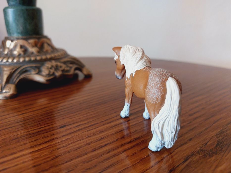 Kucyk falabella schleich