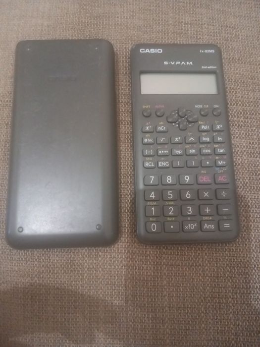 Calculadora Científica Casio fx-82MS 2nd Edition