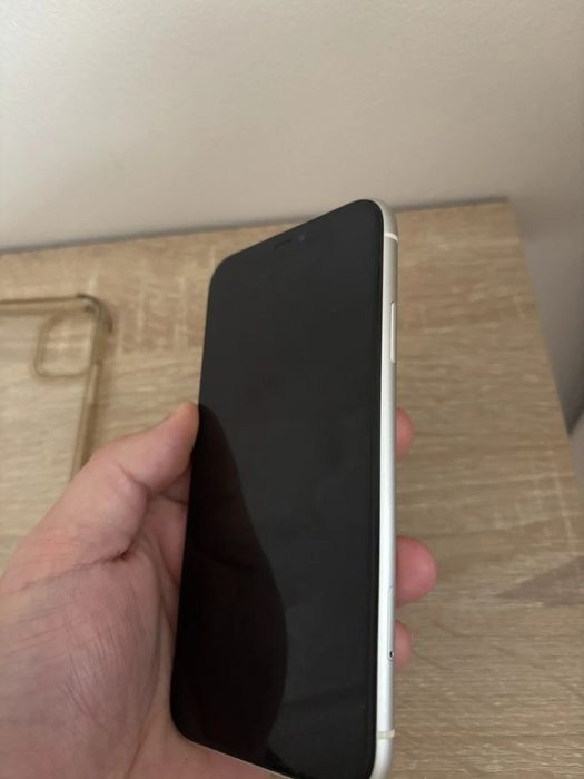 iPhone 11 64gb bateria 85%