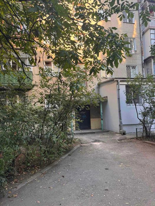 Продам двухкомнатную квартиру на Черемушках