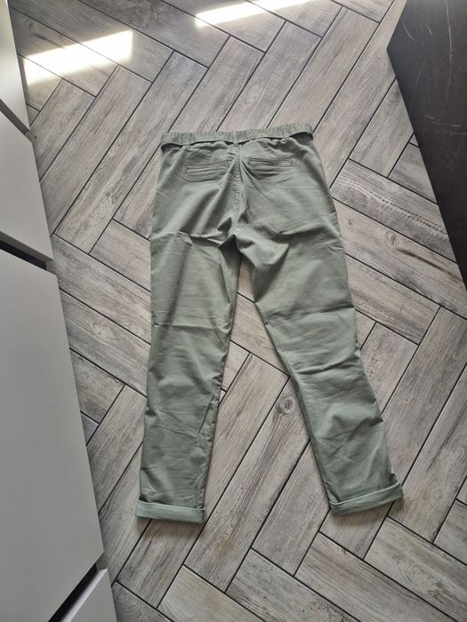 Red Button spodnie joggery khaki S