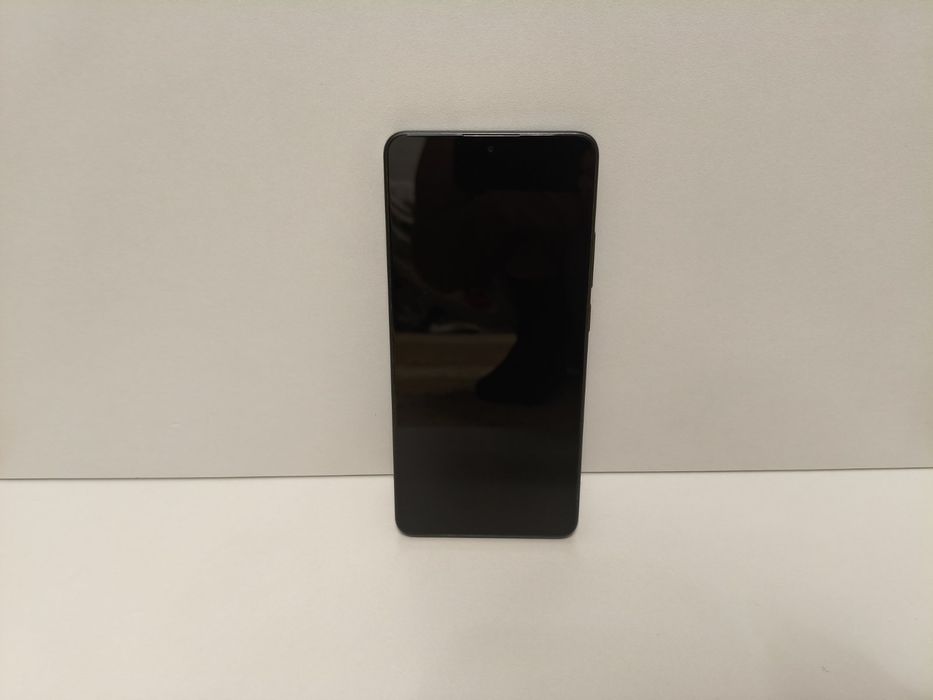 Продам POCO X7 Pro — Потужний ігровий субфлагман із батареєю 6000 мАгод!