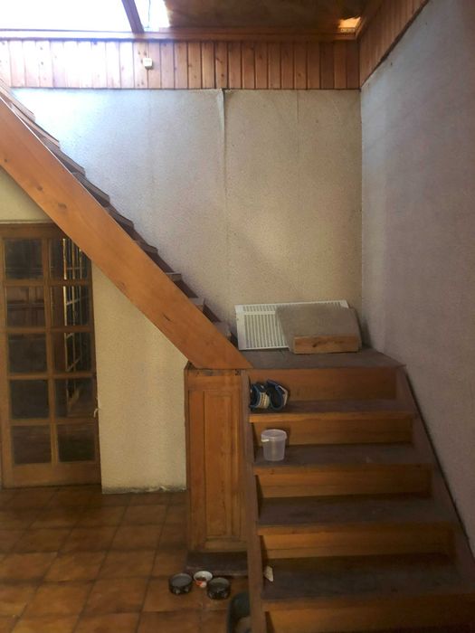 Продається будинок біля Голосіївського парку в оточенні озер.