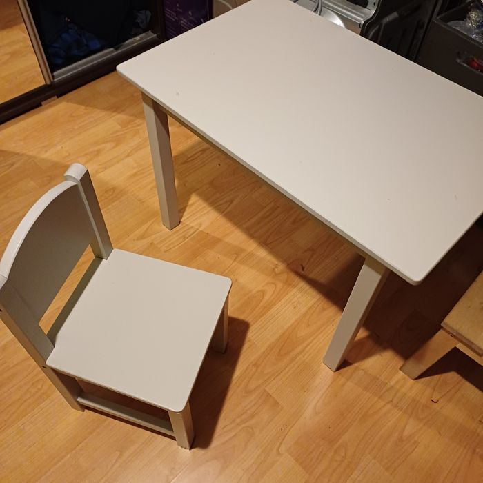 Stolik i krzesło dziecięce Ikea sundvik