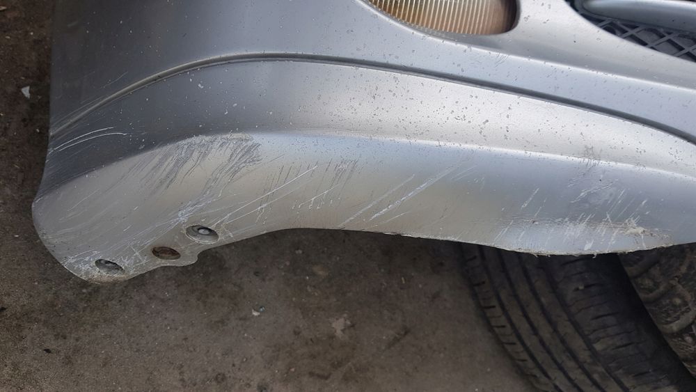 Mercedes W203 744 Zderzak Przód Halogeny Lift