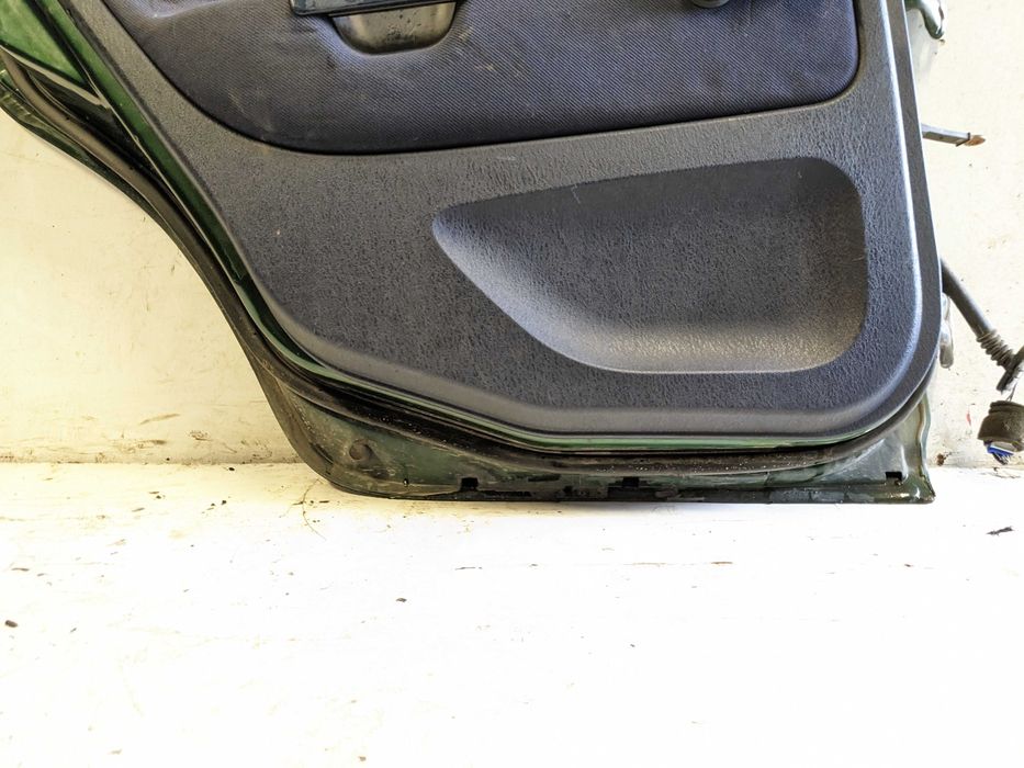 Mitsubishi Carisma Drzwi Lewe Tylne Lewy Tył