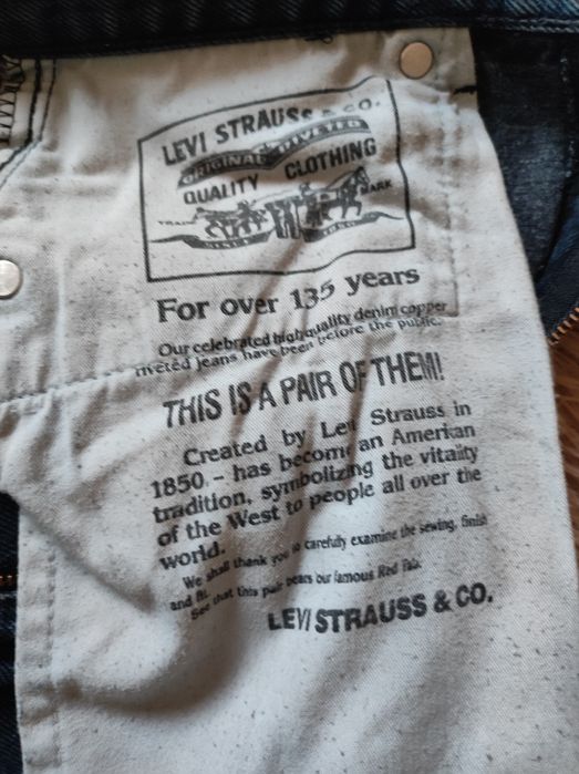 Levis spodnie męskie. Bez wad.