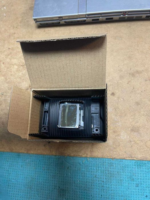 Друкуюча головка принтера epson F180010 F180040030 єпсон L800 L801 L850 P50 R330 R290 T50 Tx650