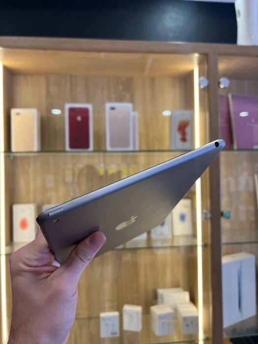 iPad Air 2 64 gb Space Gray Wifi 9.7 планшет з гарантією. ігри робота