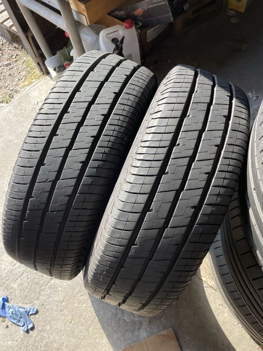 215/70 R15C Continental Vanco2 /2шт./ як нові