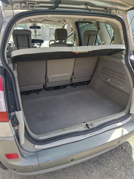 Продам Renault Megane Scenic