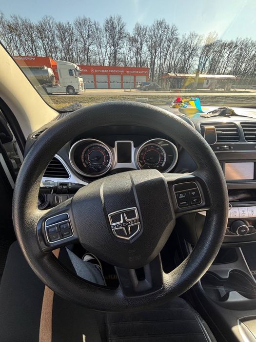Dodge Jorney 2015р.