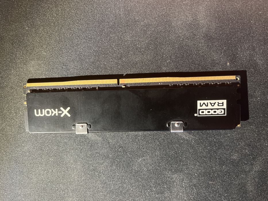 Pamięć RAM DDR4 GoodRam X-kom 8GB 2400MHz CL15 GX2400D464L 17S/8G