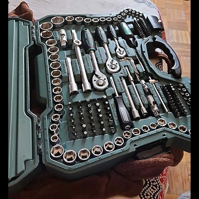 D33-Mala chaves roquete Mannesmann M9 8430 Mala com chaves  215 peças