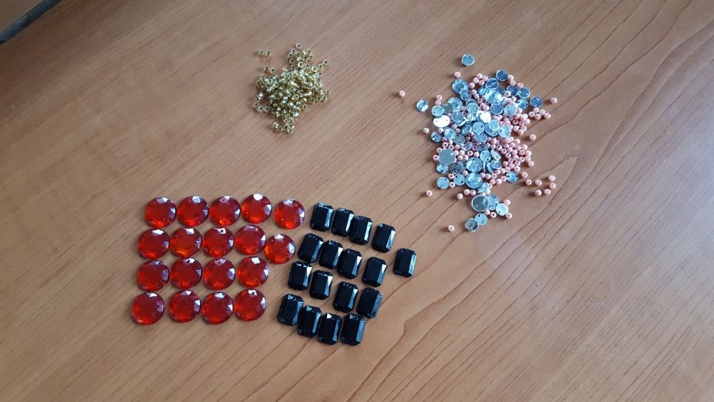 Материал для рукоделия, бисер, набор за все 50 грн.