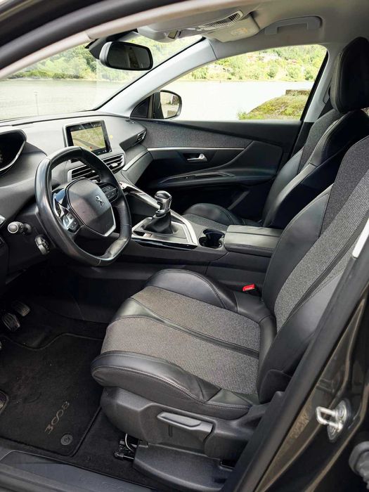PEUGEOT 3008 1.6 BlueHDi Allure * DESDE 286€/MÊS*