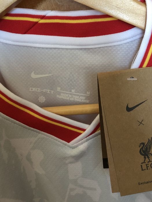 Camisola Liverpool 24/25