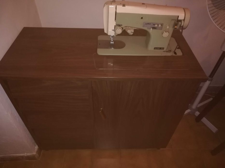 Máquina Costura Oliva