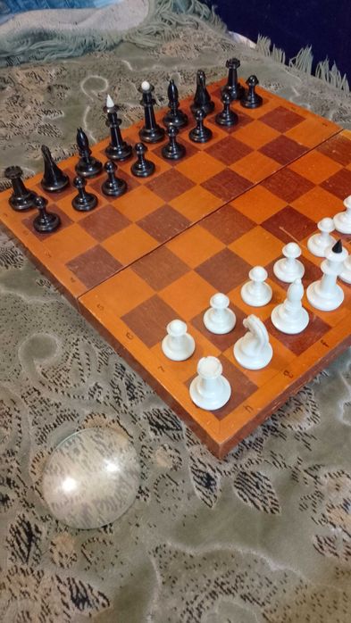 Шахматы времён СССР. Карболитовые .