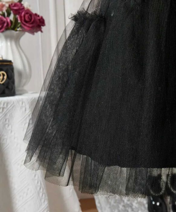 Nowy strój  Wednesday Addams, r. 122/128 przebranie