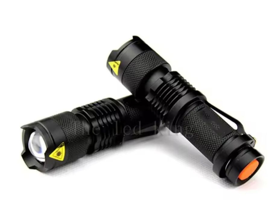 Mini lanterna com zoom