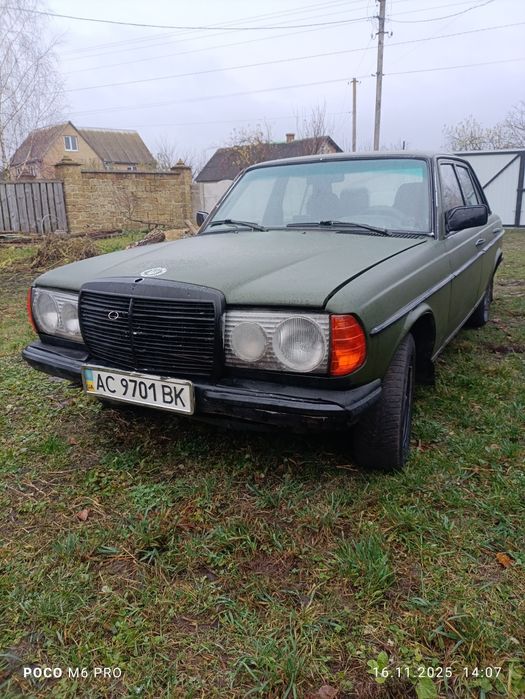 СРОЧНО ПРОДАМ Mercedes w123 Мерседес