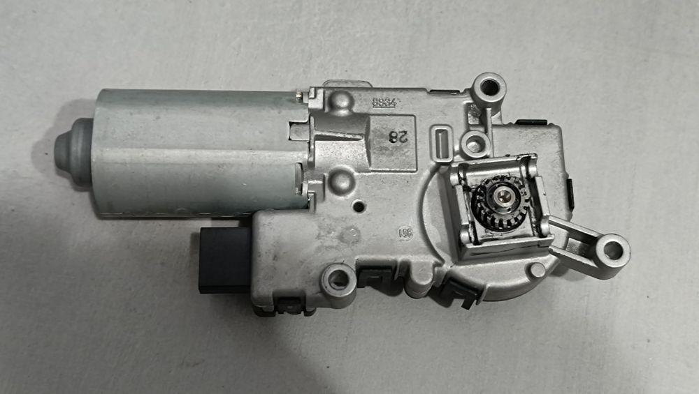 Silniki szyberdachu X3 e83, X5 e70, e61 e91