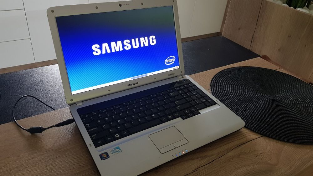 Laptop Notebook Samsung R530 dysk SSD