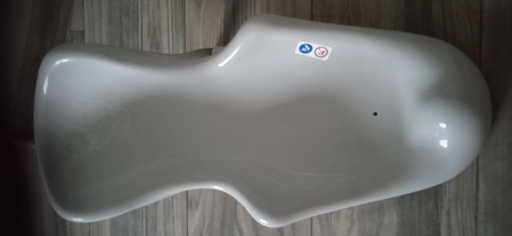 Leżaczek do wanienki