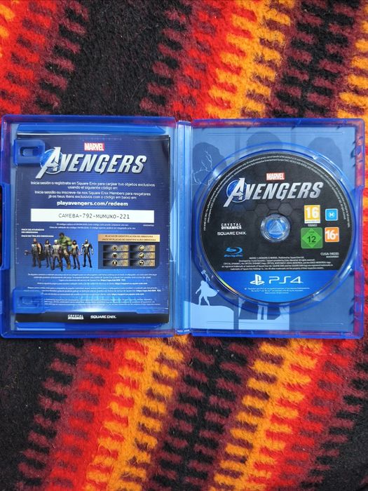 Jogo Marvel Avengers para a PlayStation 4. 
Apesar de ter comprado a v