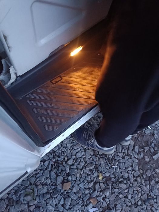 Продам Евакуатор спринтер 2.2
