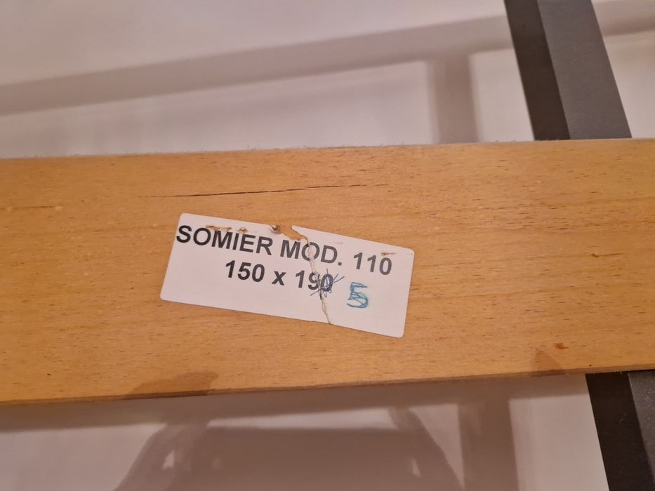 Quarto completo em.madeira maciça