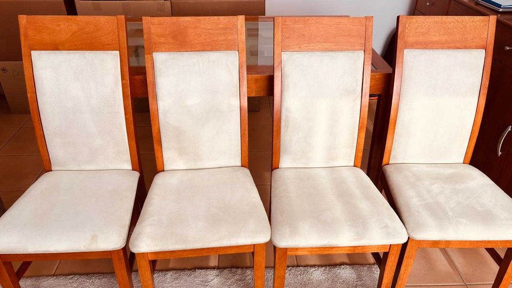 Mesa de cerejeira extensível +4 cadeiras e aparador