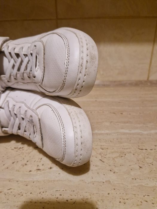 Buty sportowe Friboo r 37