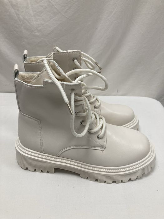 Botas de Senhora N40 Novas