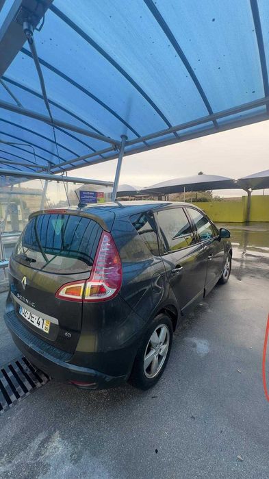 Renault Scenic 1.5 DCI