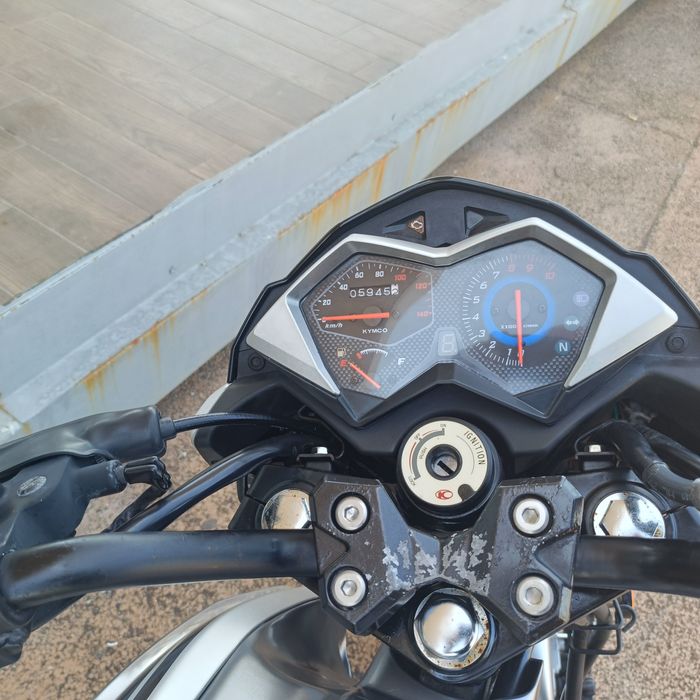 Vendo mota 125 cc