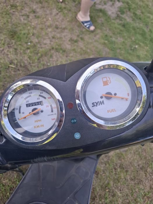 Skuter SYM 125 ..