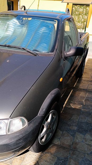 Carrinha Fiat Strada