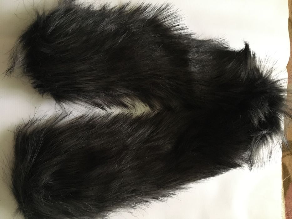 Воротнік з хутра , підшитий підкладкою